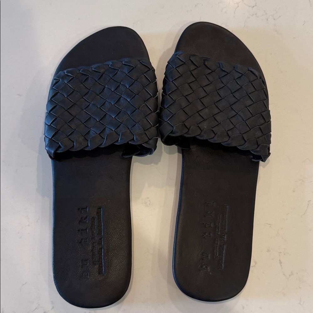 Bu Tiki black genuine leather slide sandals size EU 40 (US women’s 9)